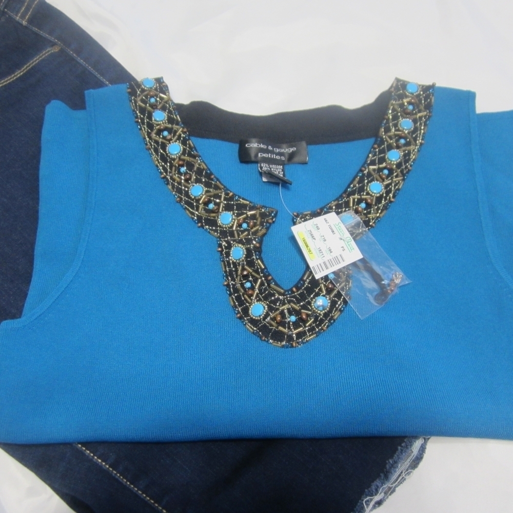 cable & gauge petites women's dress blouse.-with stones around the neck-size ps - Picture 9 of 13